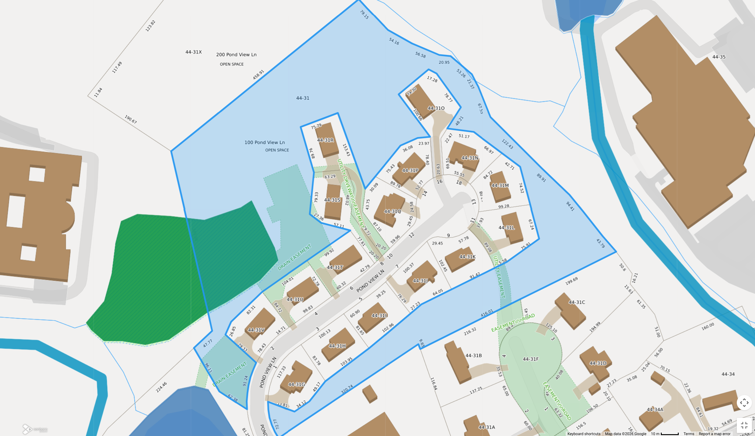 Beverly parcel map with the wetlands layer on — the common parcel highlighted in blue, the hatched wetland by Kelleher Pond overlapping its southwestern lobe, and the stream corridor along the eastern boundary